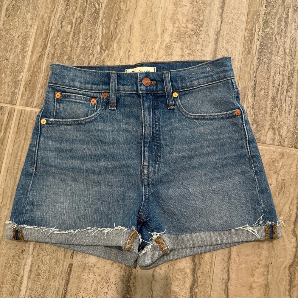 COPY - Madewell high rise denim shorts Malden raw hem Size 25